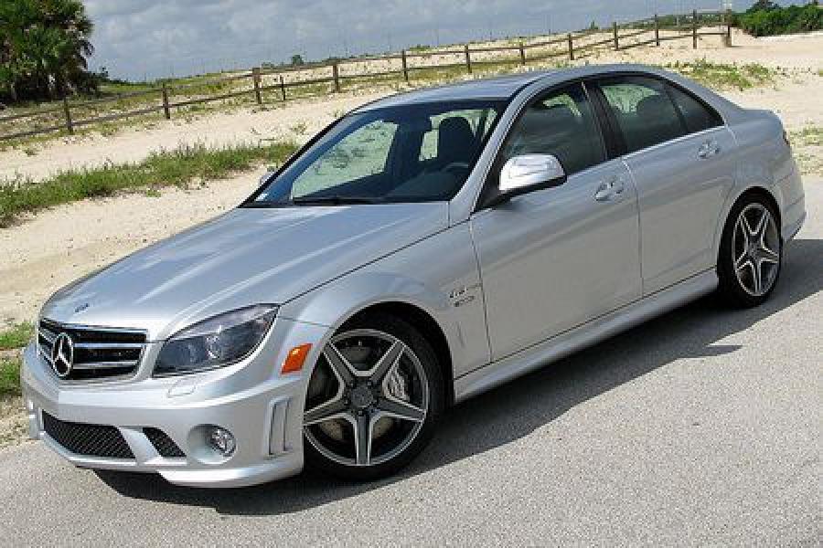  Mercedes-Benz C63 AMG by RENNtech 2008 года  (фото 13 из 13)